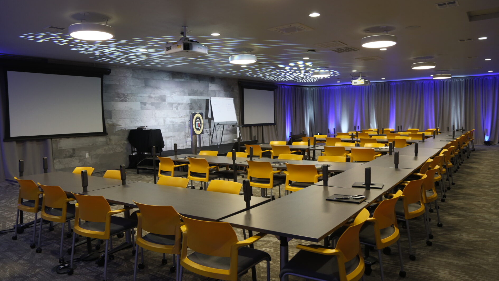 Click Funnels event room