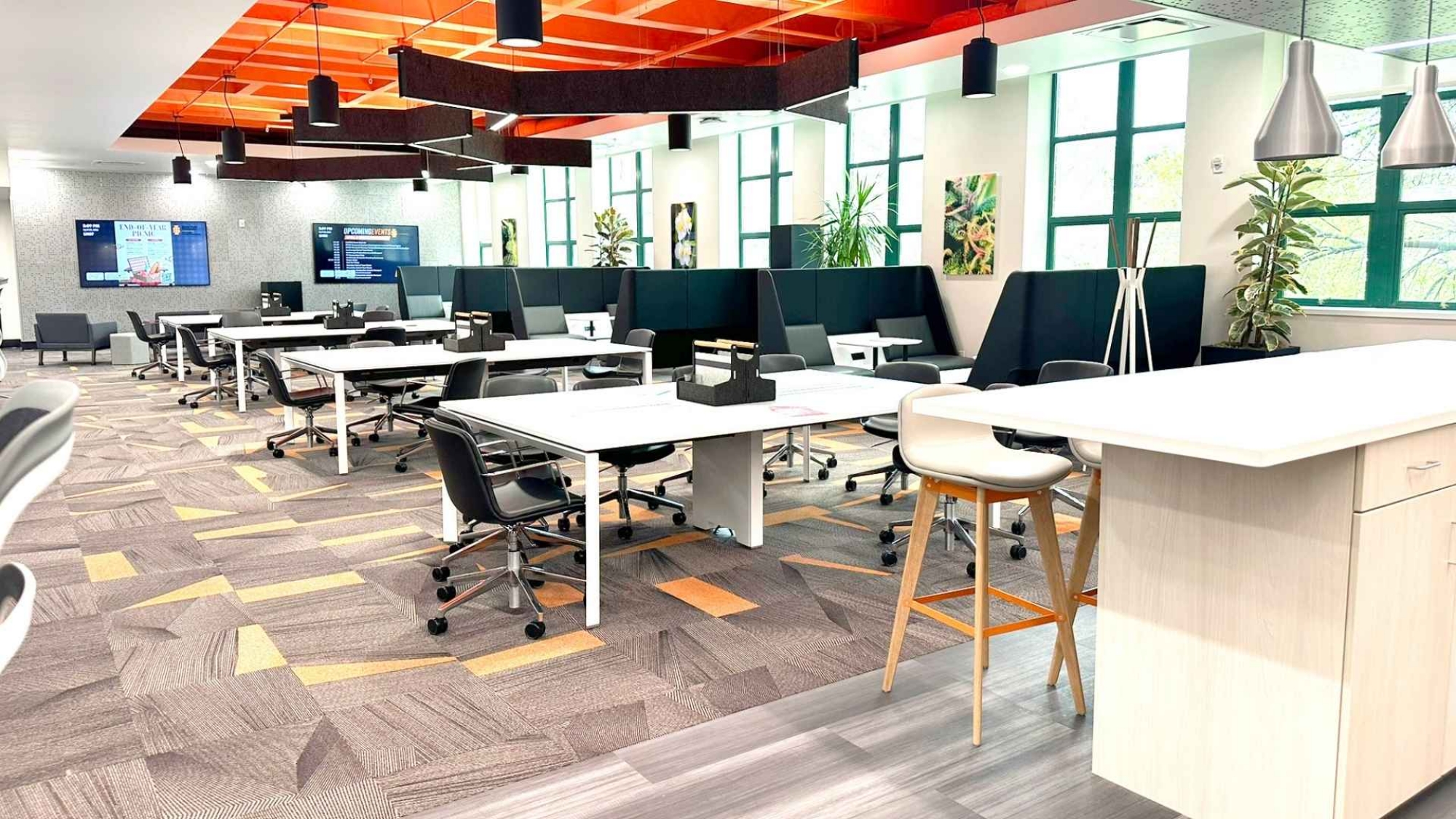 Open workspace overview with wood ceiling and education furniture, ISU Pharmacy, Pocatello, Idaho